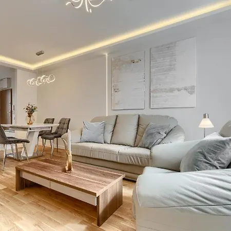 Apartment Prezydencki Stare